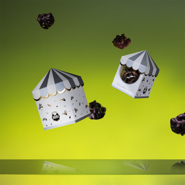 Sütlü/Bitter Antep Fıstıklı Roche Çikolata - 